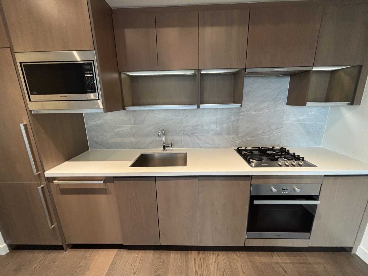 906 Smithe Street #906