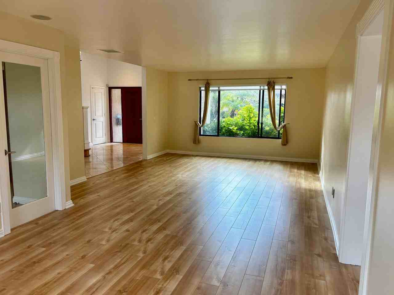 1972 Bahia Way - Photo 5 of 38