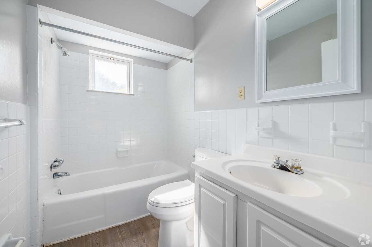 12530 Lake Avenue - Photo 7 of 28