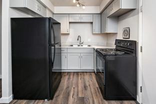 4703 Kootenai St - Photo 1 of 1