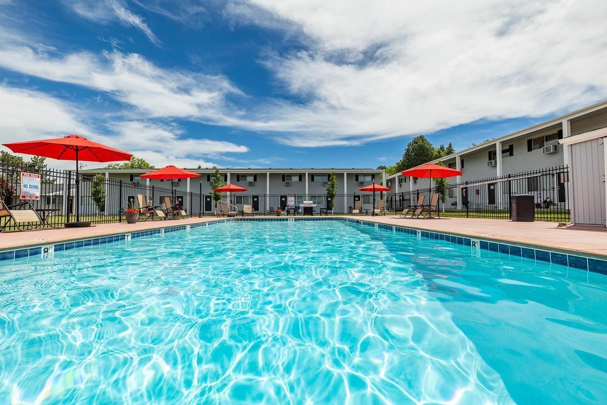 4703 Kootenai St - Photo 6 of 9