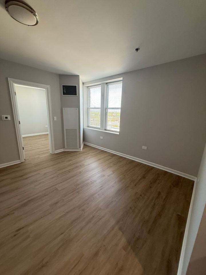 10 N Sheridan Rd. - Photo 5 of 21