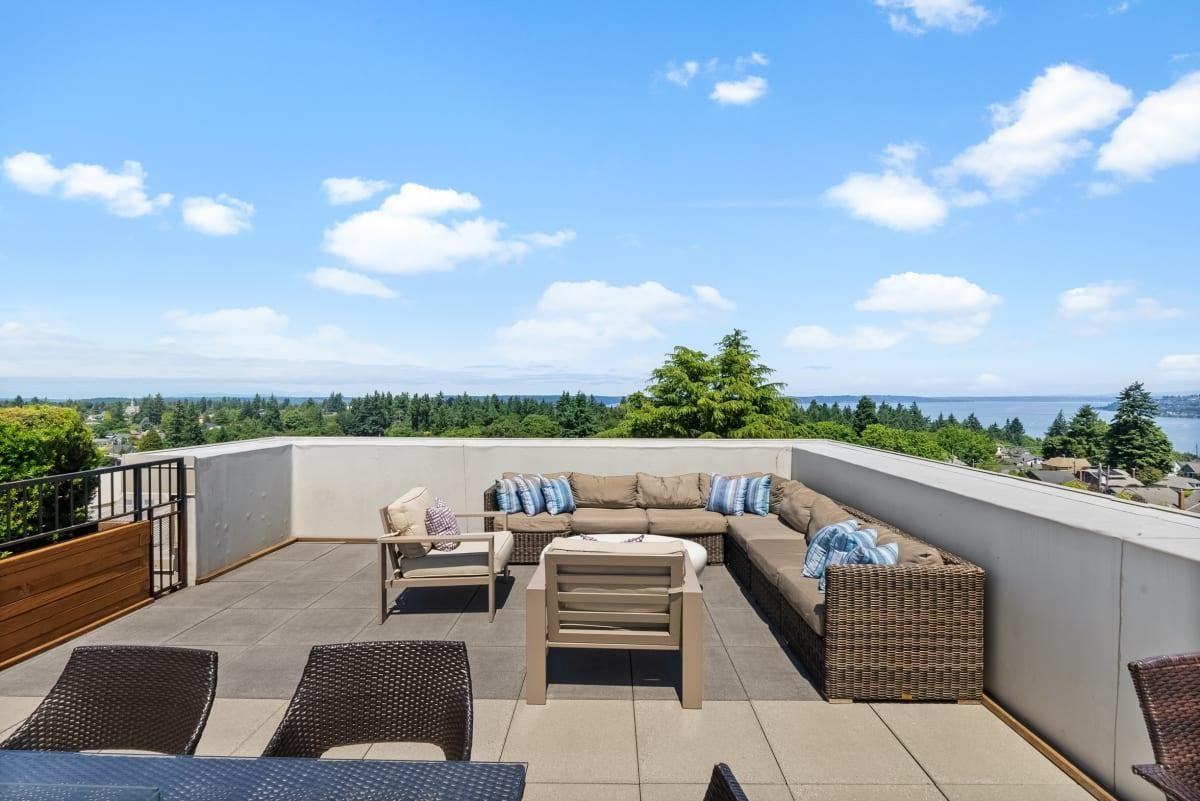 3910 N 28th St - Photo 6 of 50