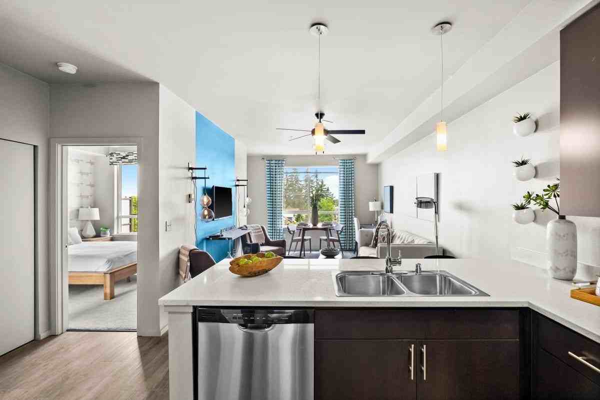 3910 N 28th St - Photo 3 of 50