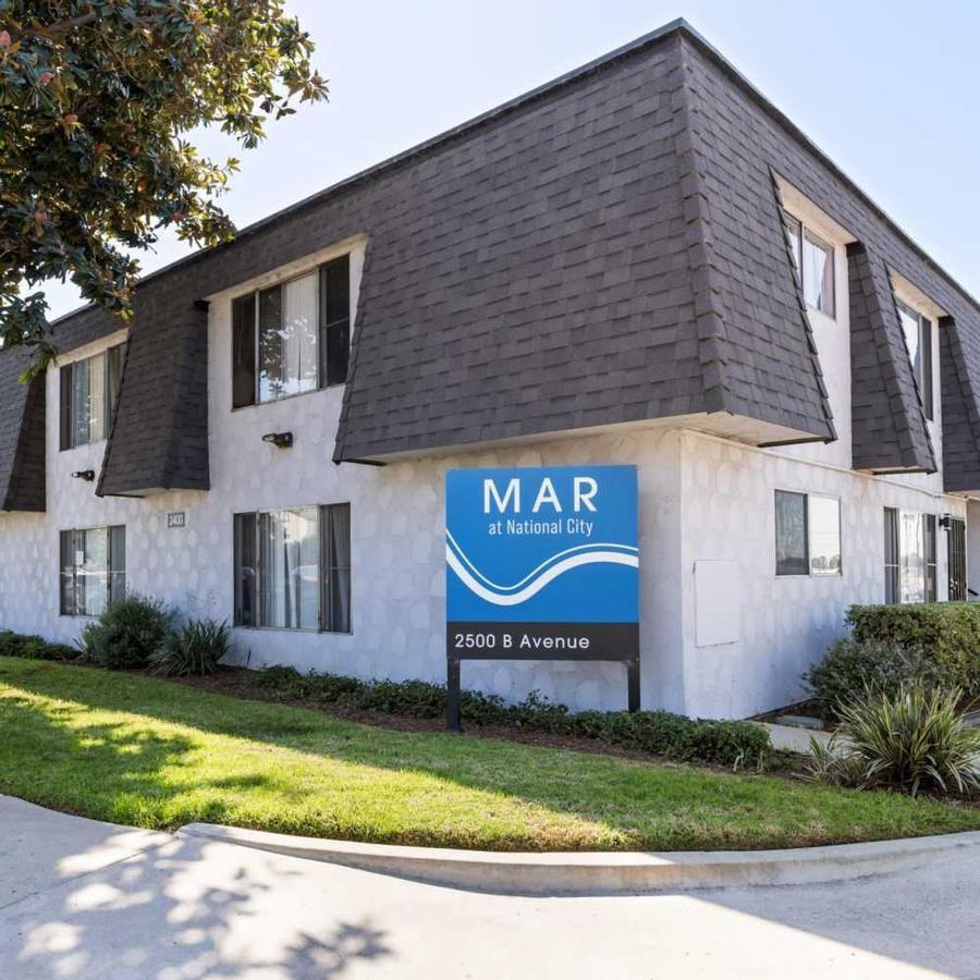 2500 B Ave - Photo 3 of 18