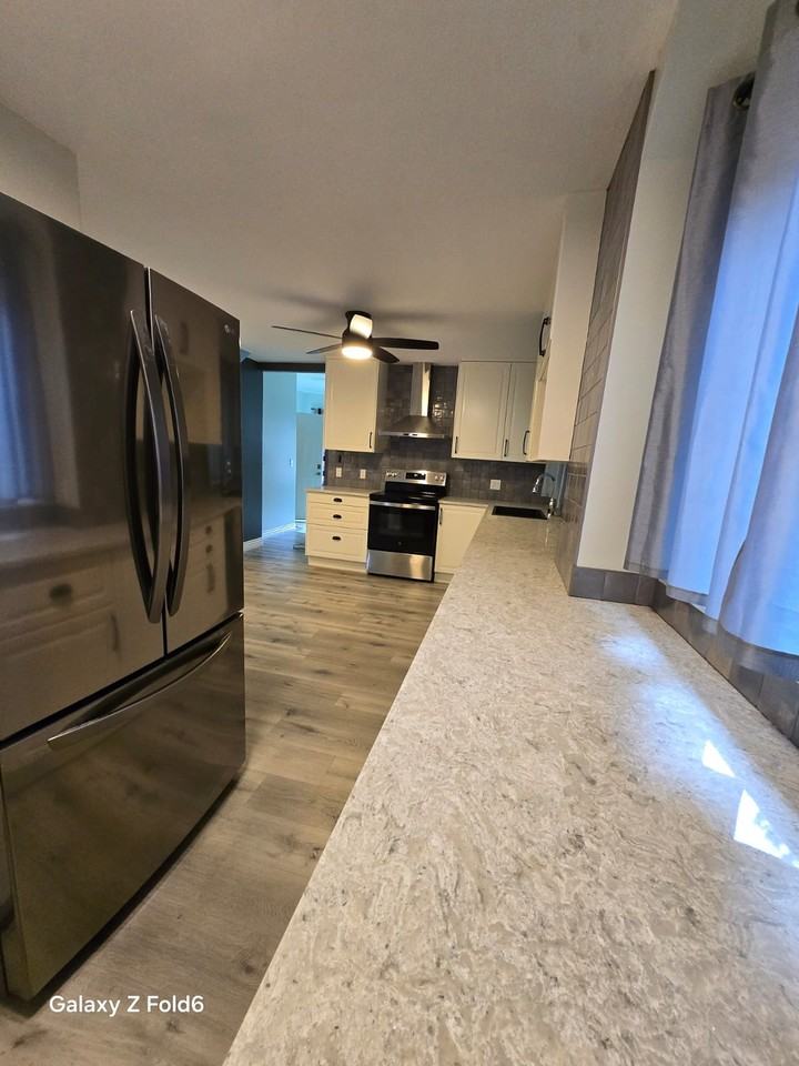 12582 224 St #1 - Photo 5 of 11