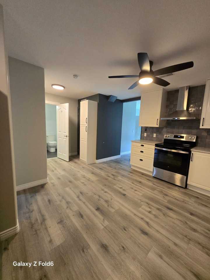 12582 224 St #1 - Photo 6 of 11