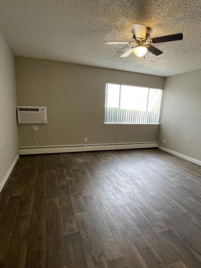 1930 E La Salle St - Photo 6 of 6