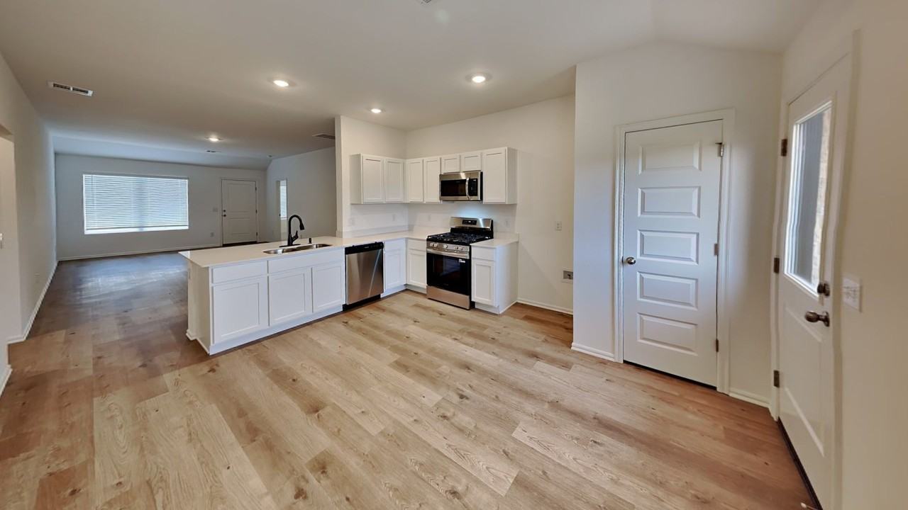 504 Sw 11th St - Photo 7 of 20