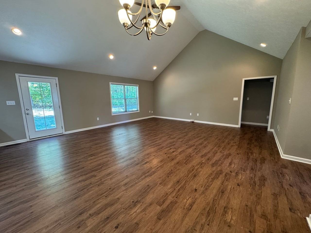 716 Red Maple Street - Photo 2 of 19