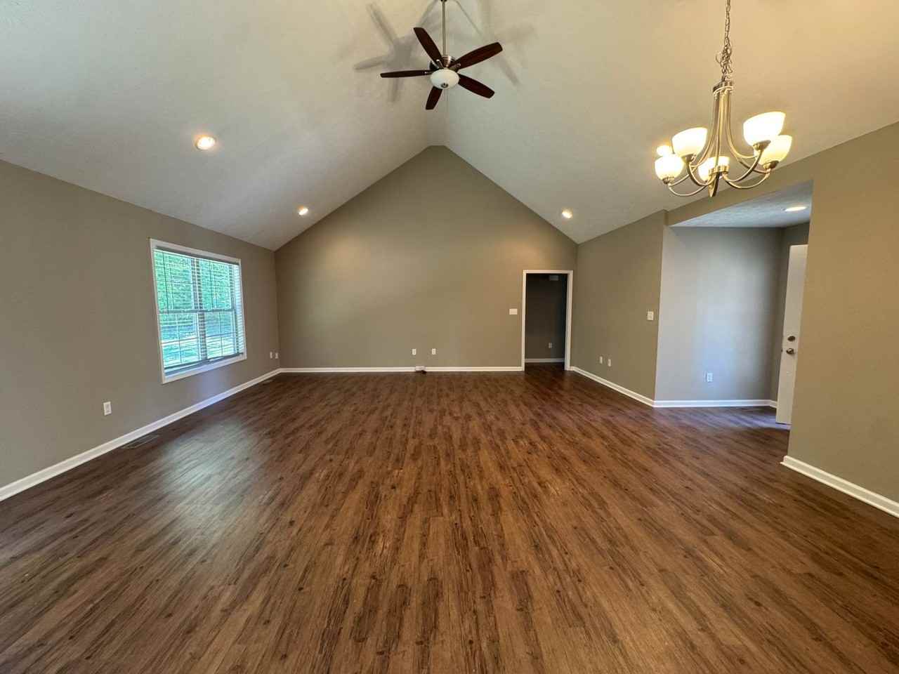 716 Red Maple Street - Photo 3 of 19