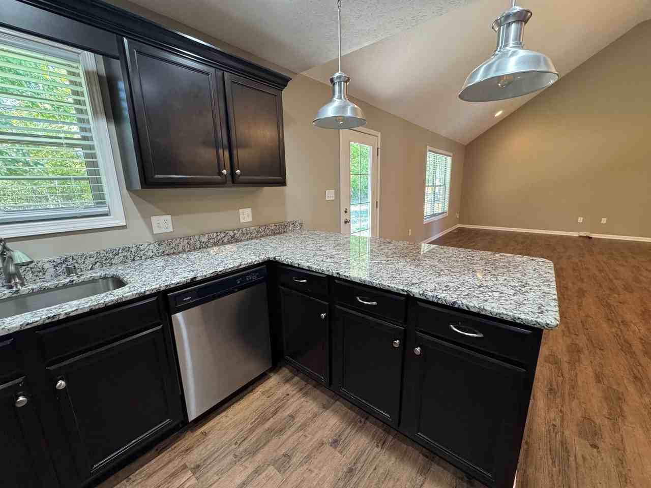 716 Red Maple Street - Photo 6 of 19