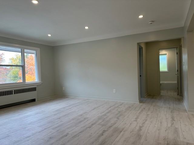220 Iona Street #4 - Photo 3 of 14