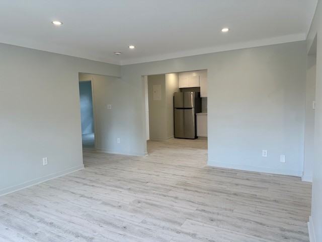 220 Iona Street #4 - Photo 4 of 14