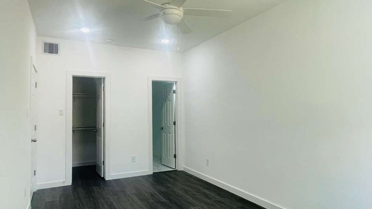 8412 De Priest St #A - Photo 4 of 16