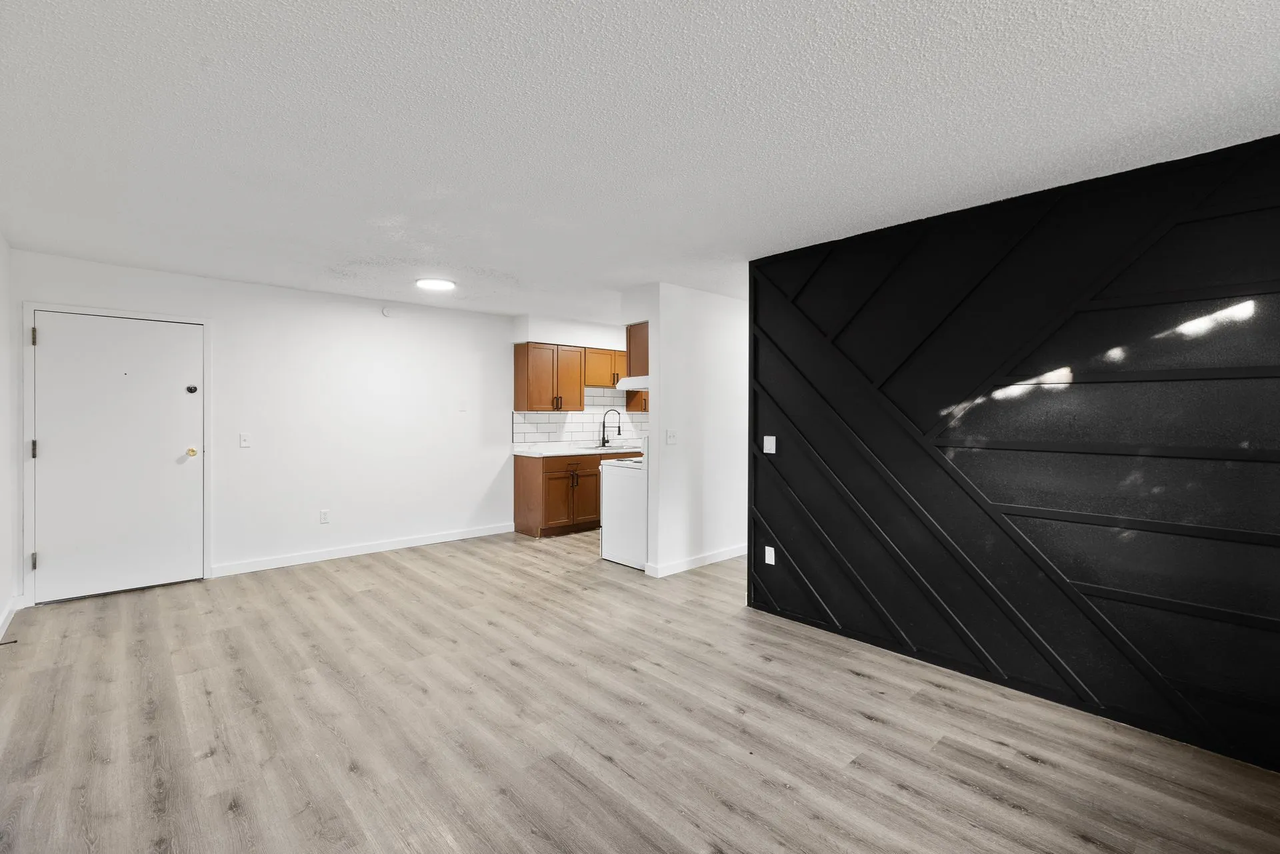 Cypress 2 - Photo 4 of 30