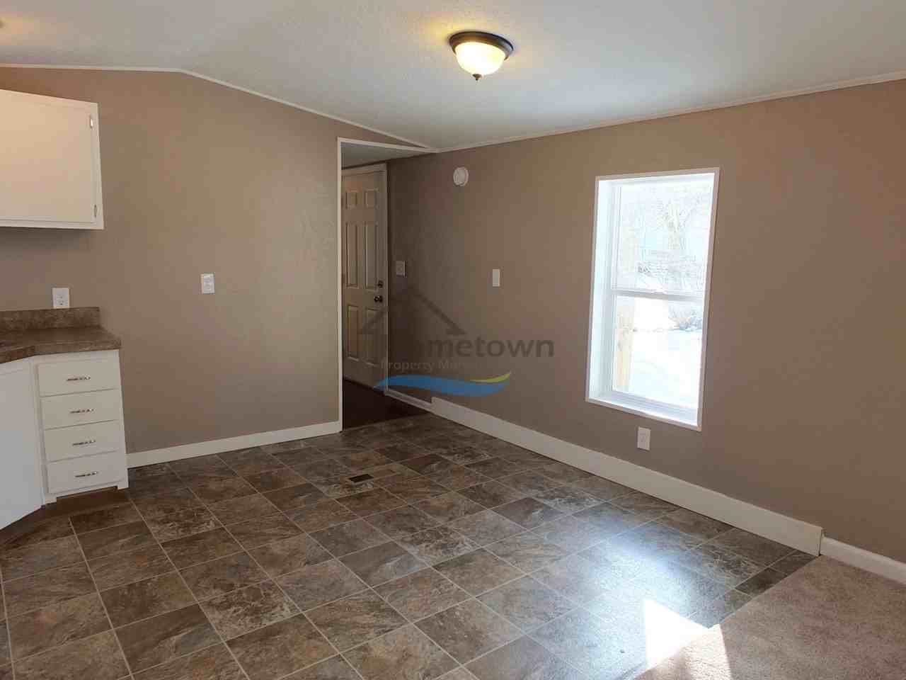 6268 W Jefferson St - Photo 7 of 18