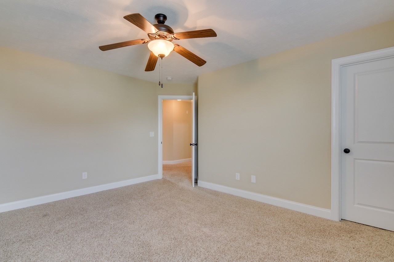 5458 Everlook Cir - Photo 7 of 41