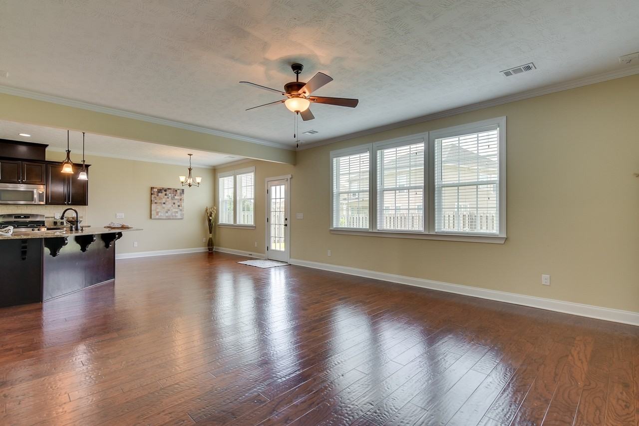 5458 Everlook Cir - Photo 4 of 41