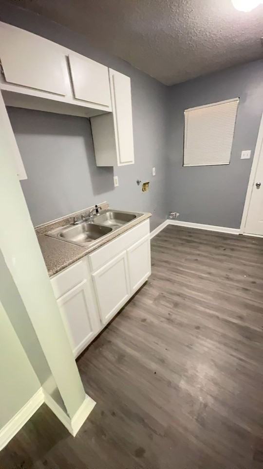 4436 Suncrest Drive - Photo 3 of 12