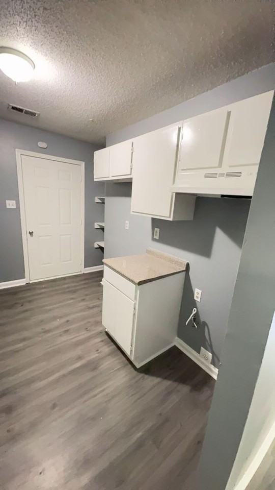 4436 Suncrest Drive - Photo 4 of 12