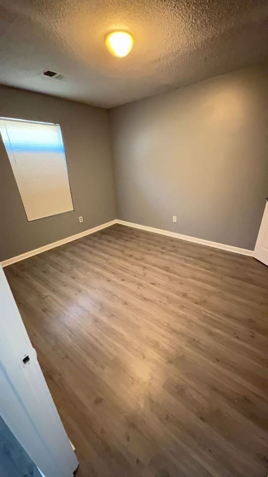 4436 Suncrest Drive - Photo 6 of 12