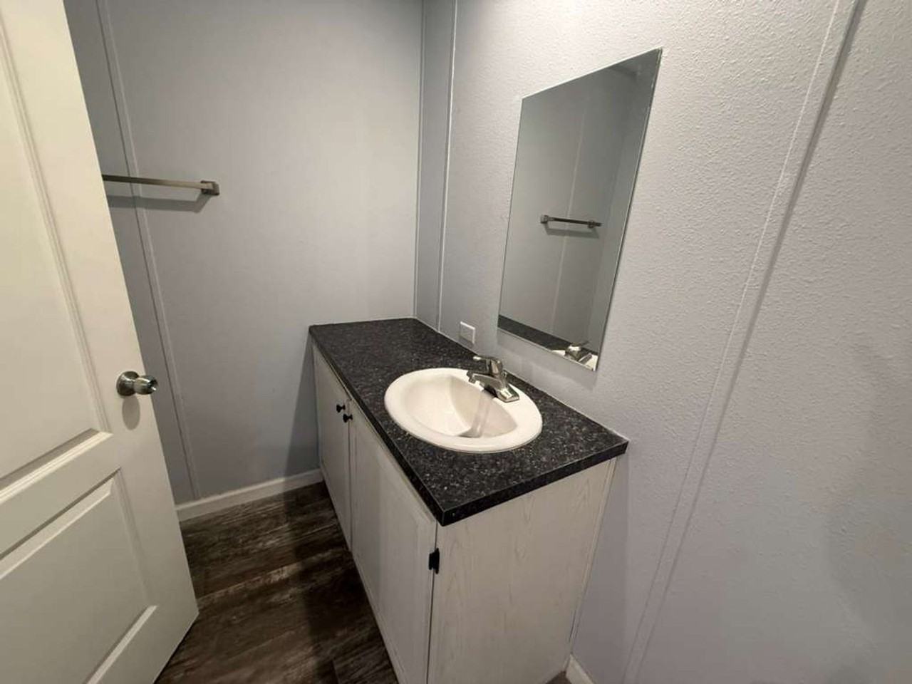 2500 Ayerswood Dr - Photo 6 of 23