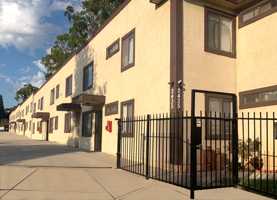 featured image of 2435 W Avenue 33