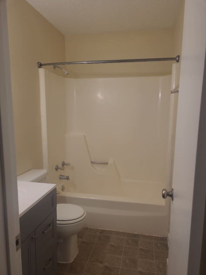 Montgomery Apartments - Photo 5 of 6