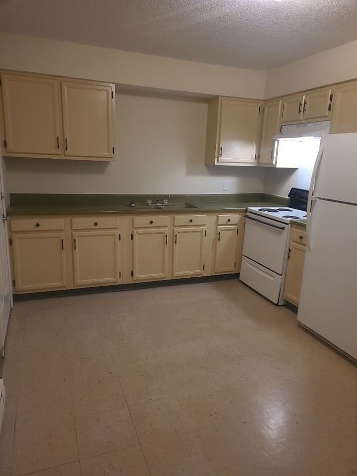 Montgomery Apartments - Photo 6 of 6