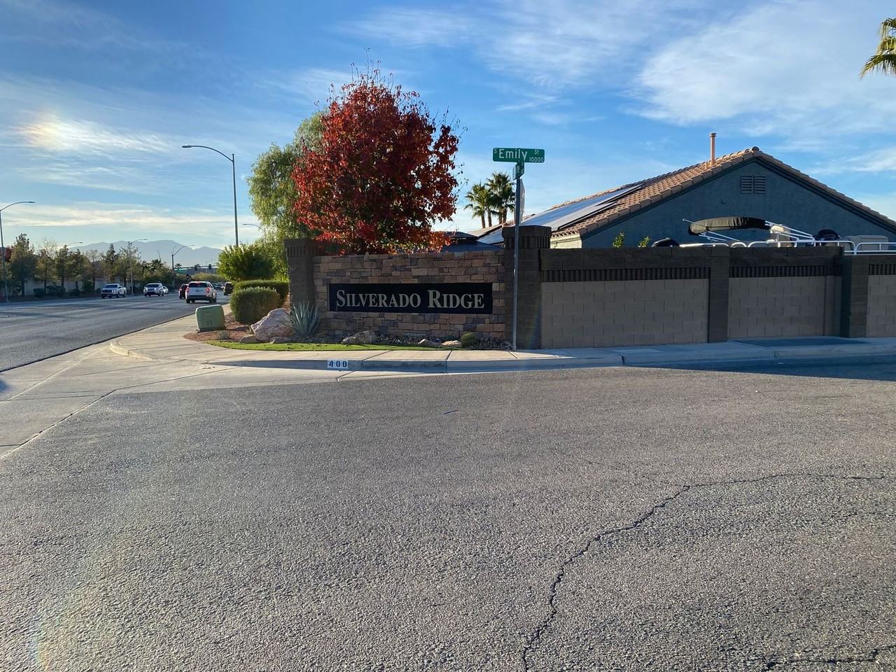 556 Green Gables Avenue - Photo 2 of 25