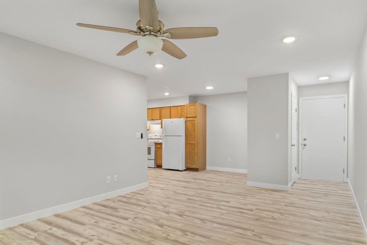 Ashford Arms - Photo 5 of 37