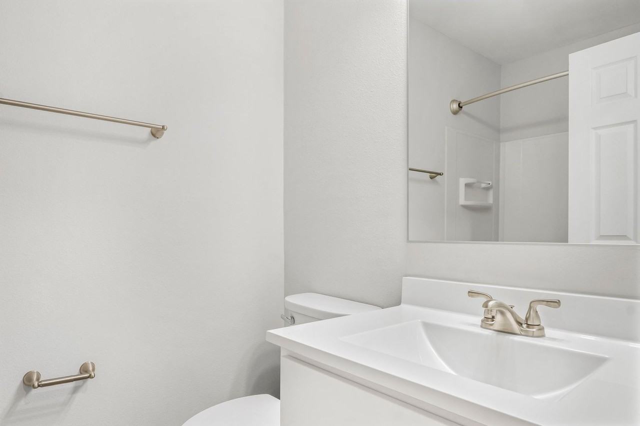 Ashford Arms - Photo 3 of 37