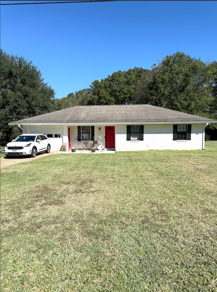 394 Pickensville Rd - Photo 2 of 18