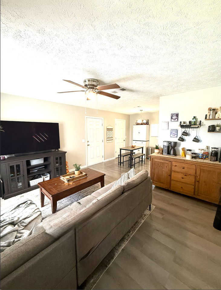 394 Pickensville Rd - Photo 4 of 18