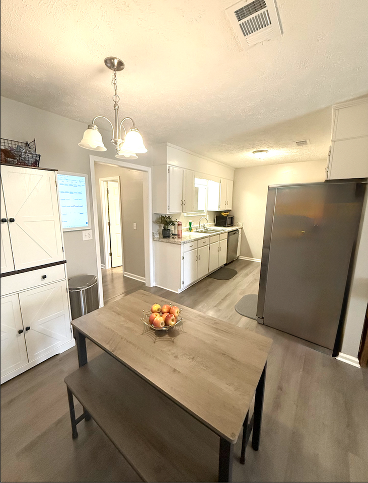 394 Pickensville Rd - Photo 5 of 18