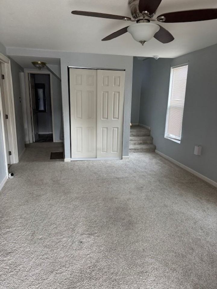 829 E 3rd St - Photo 3 of 11