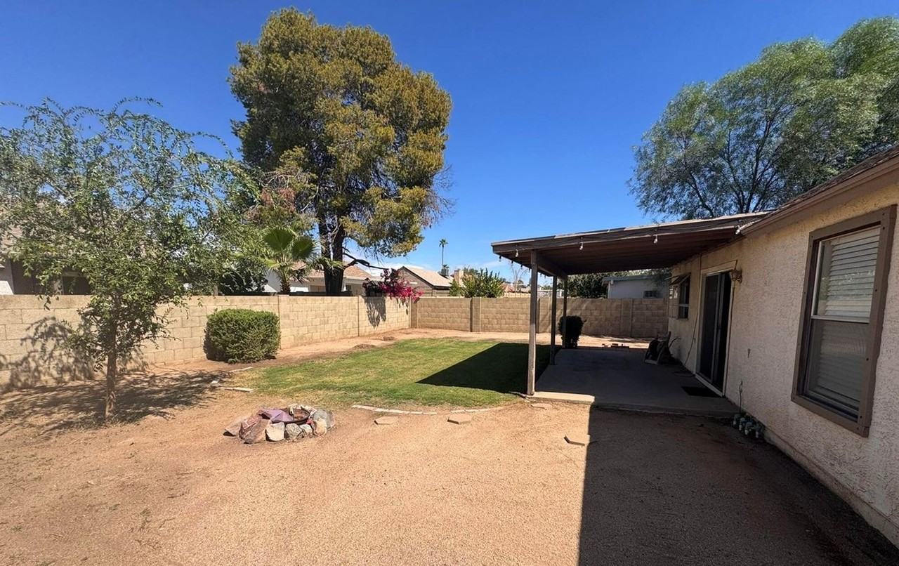 5602 W Yucca St - Photo 2 of 17