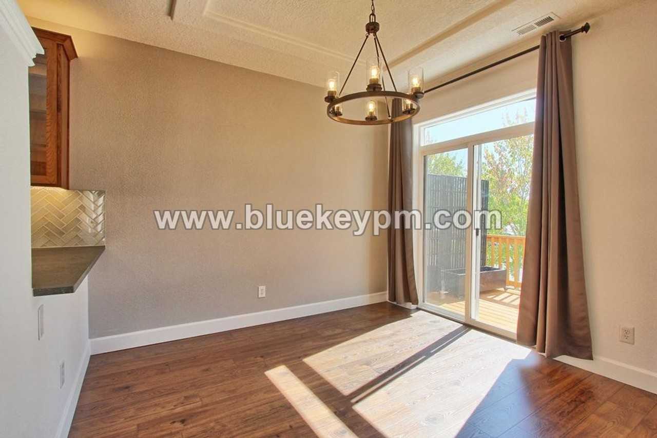 3501 Ne 80th St - Photo 7 of 19