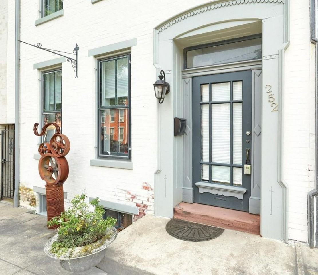 252 West Philadelphia Street - Photo 2 of 26