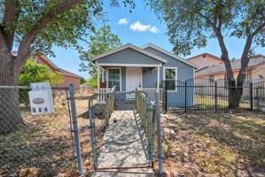 featured image of 804 Illinois St