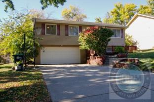 1606 N 107th Ave - Photo 1 of 1