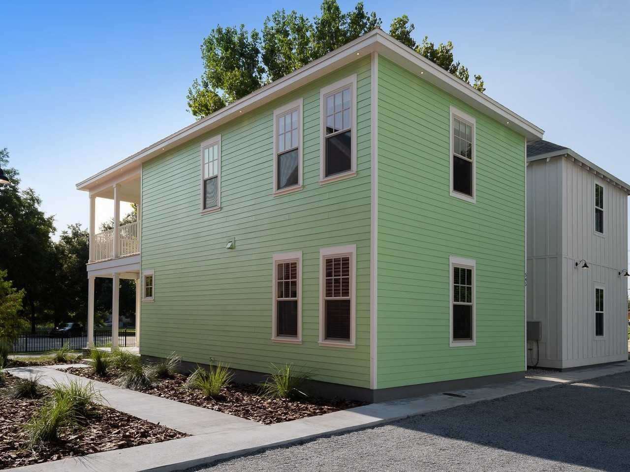 545 Sw 6th Ave - Photo 2 of 27