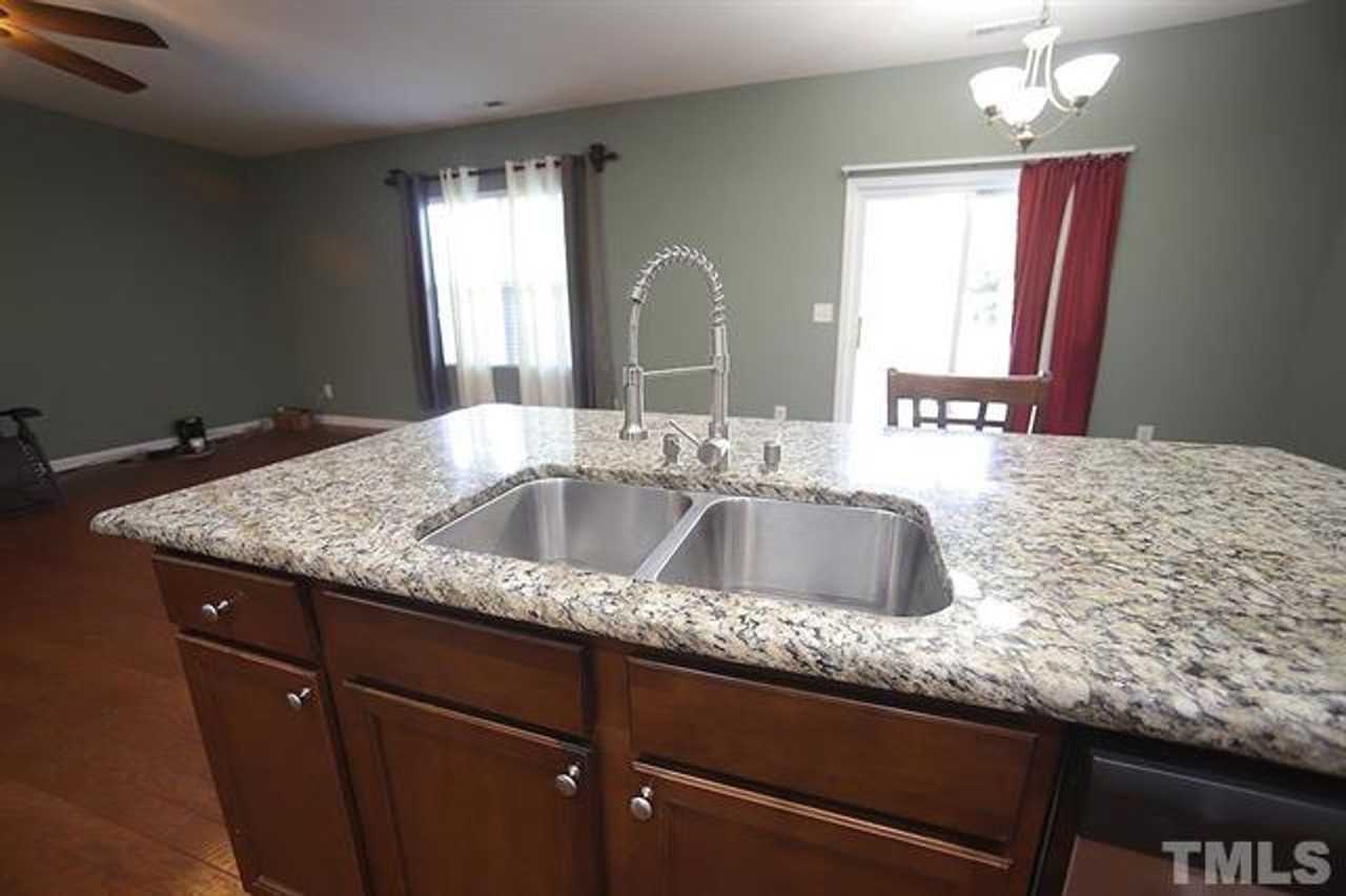 8003 Mckee Dr - Photo 5 of 17