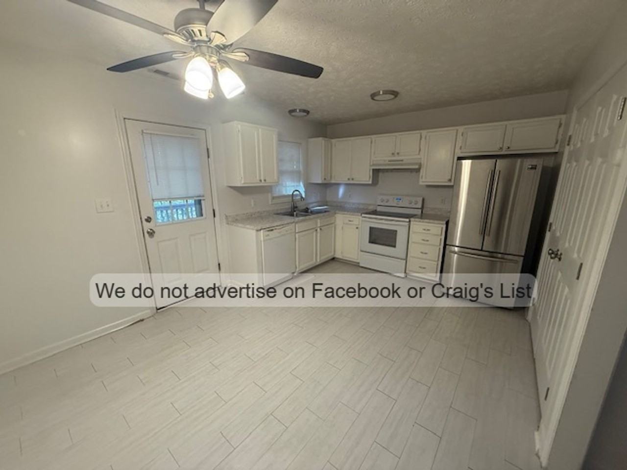 570 Crooked Creek Ct - Photo 3 of 8