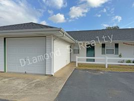 featured image of 422 S Washington Ave