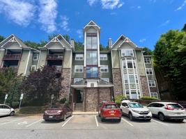 featured image of 2000 Olde Eastwood Village Blvd #106