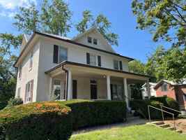 featured image of 205 S Willow St