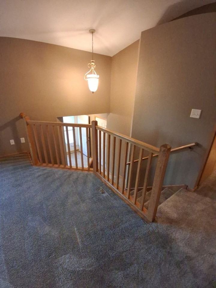 141 Linden Rd - Photo 3 of 26