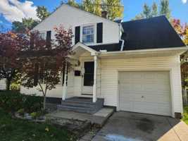 featured image of 19508 Lanbury Ave